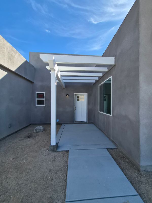 Foto del edificio - 9850 Mesquite Ave