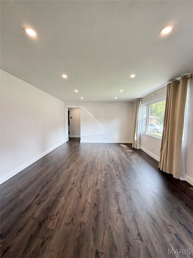 Building Photo - 76 Gatewood Ct