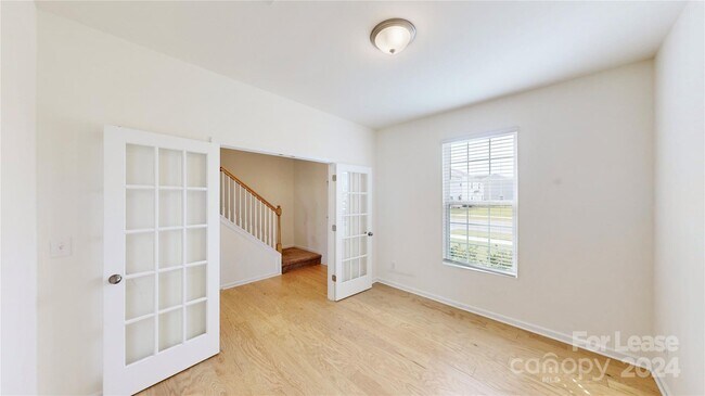 Building Photo - 1543 Felthorpe Way