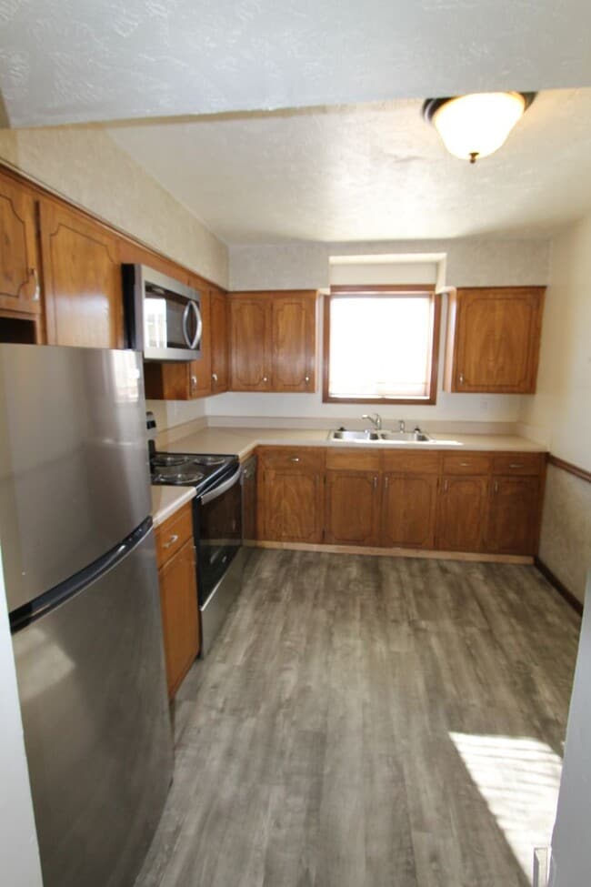 Interior Photo - Briggs Point