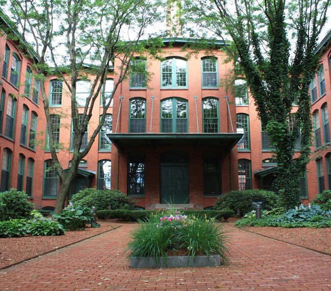 Ribbon Mills Apartments Rentals Manchester, CT