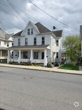 Building Photo - 518 George St