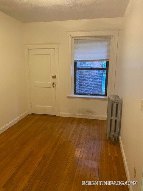 Foto del edificio - 17 Cummings Rd