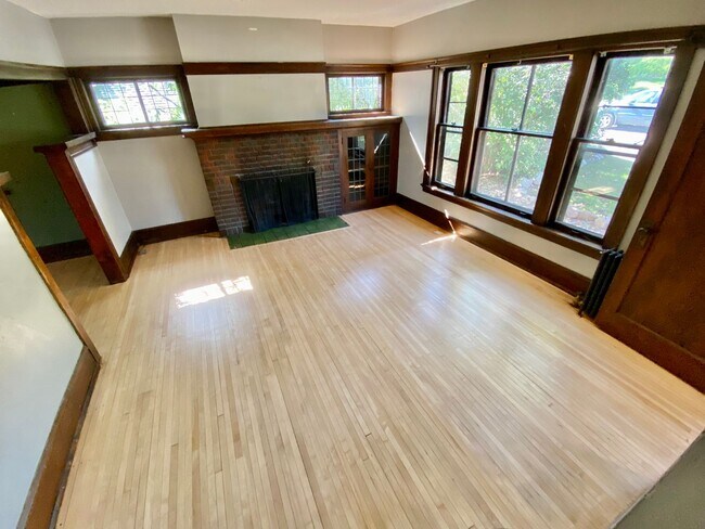 Foto del edificio - 2016-2018 E 6th Street