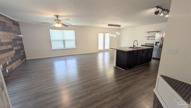 Foto del edificio - 5881 Little Leaf Court