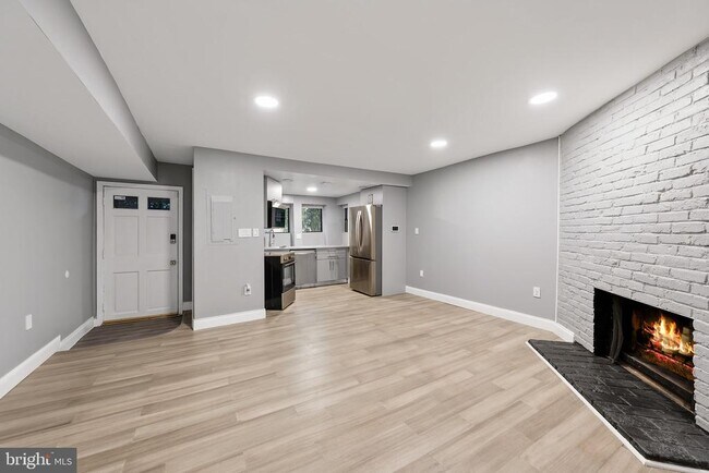 Foto del edificio - 313 F St NE