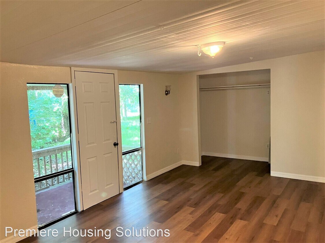 Primary Photo - 4 br, 1 bath House - 4839 SW 118th Ave