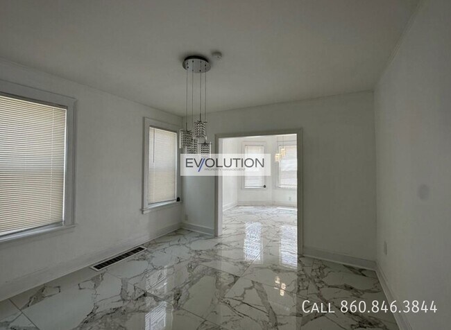 Foto del edificio - 54 Ward Pl