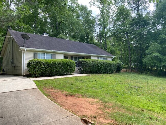 Foto del edificio - Ranch Style home in Locust Grove