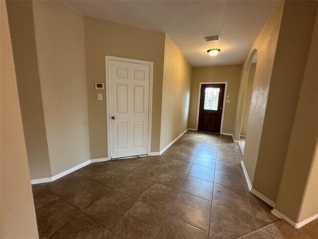 Building Photo - 11023 Heartland Grove Dr