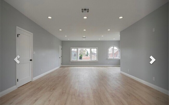 Building Photo - 1241 Meadowbrook Ave