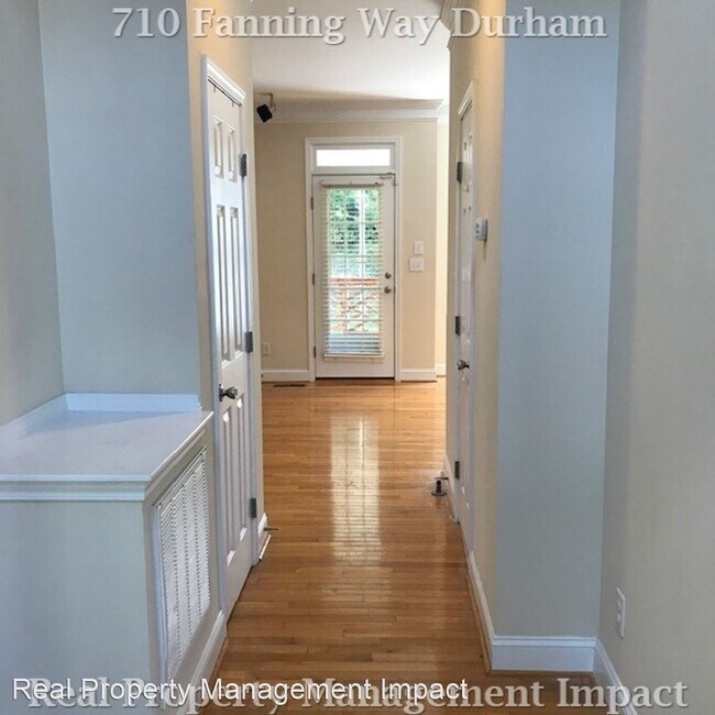 Building Photo - 4 br, 2.5 bath House - 710 Fanning Way