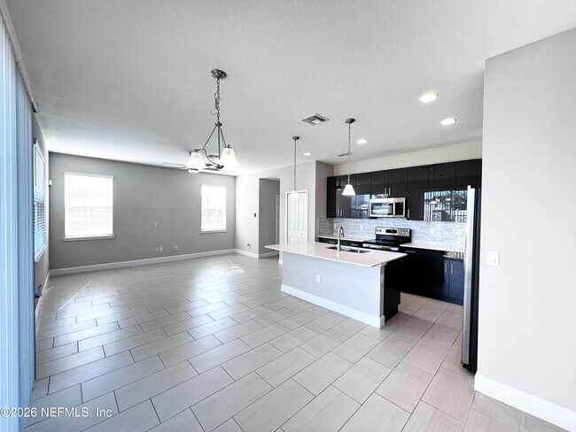 Building Photo - 1421 Captiva Cv