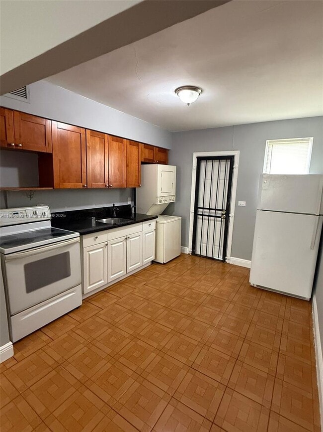 Foto del edificio - 1017 NW 109th St