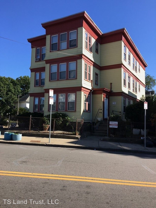 Primary Photo - 620 Norfolk St