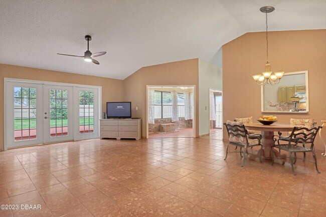 Building Photo - 4012 N Waterbridge Cir