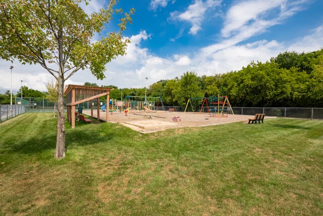 Foto del edificio - 9442 Bay Colony Dr