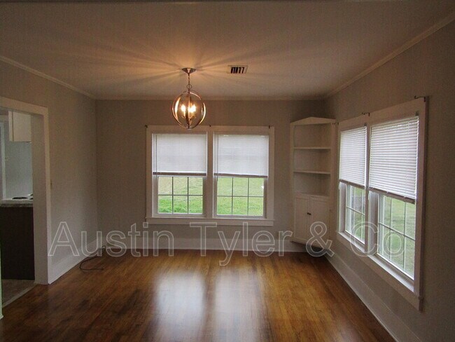 Foto del edificio - 4750 Pelt St