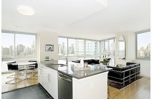Foto del edificio - 4707 Center Blvd