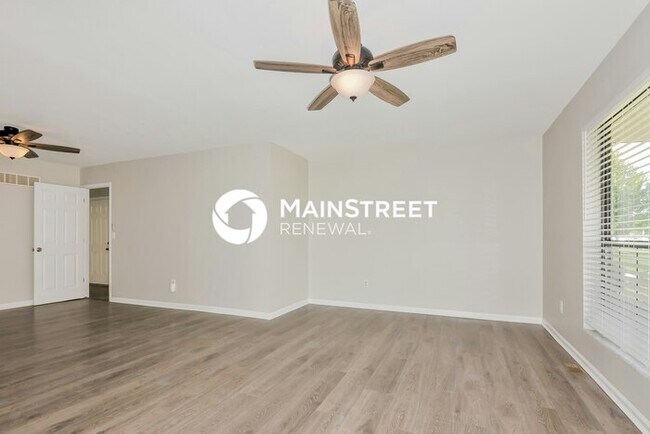 Foto del edificio - 632 Westwoods Rd