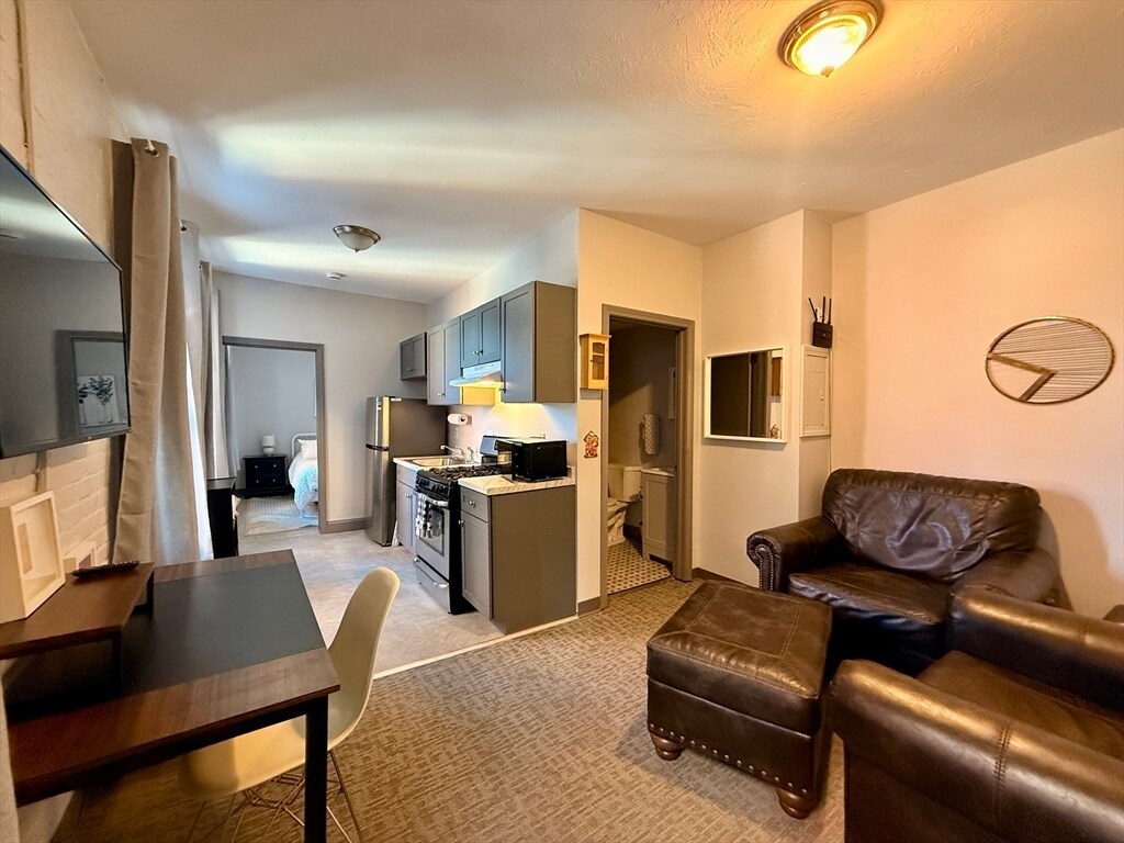 Foto del edificio - 70 Russell St