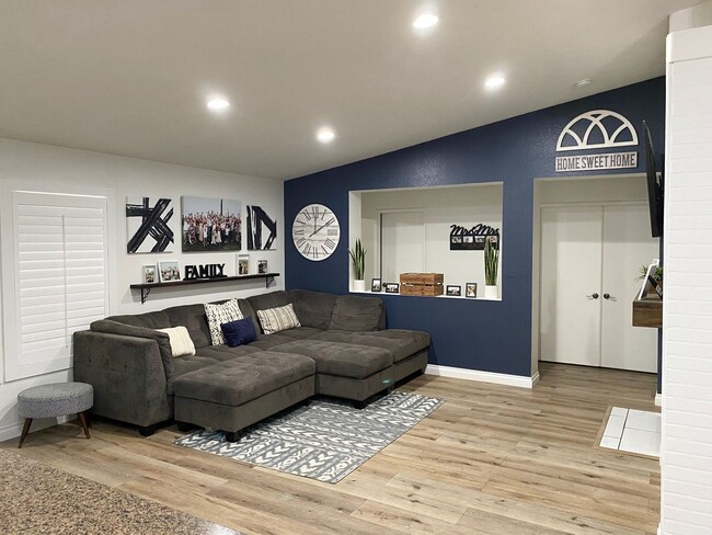 Building Photo - APPLICATION APPROVED- Back up only