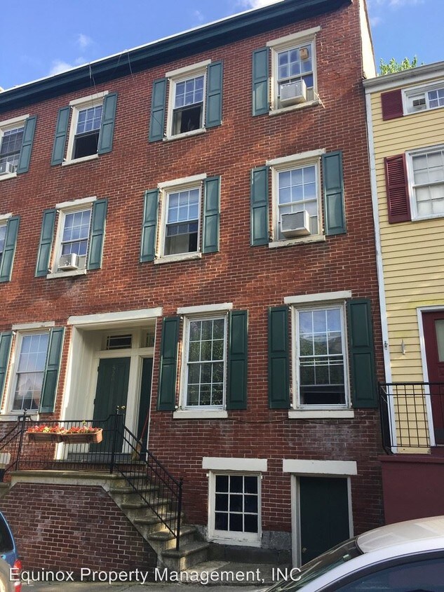 520522 Ferry St, Easton, PA 18042 Room for Rent in Easton, PA