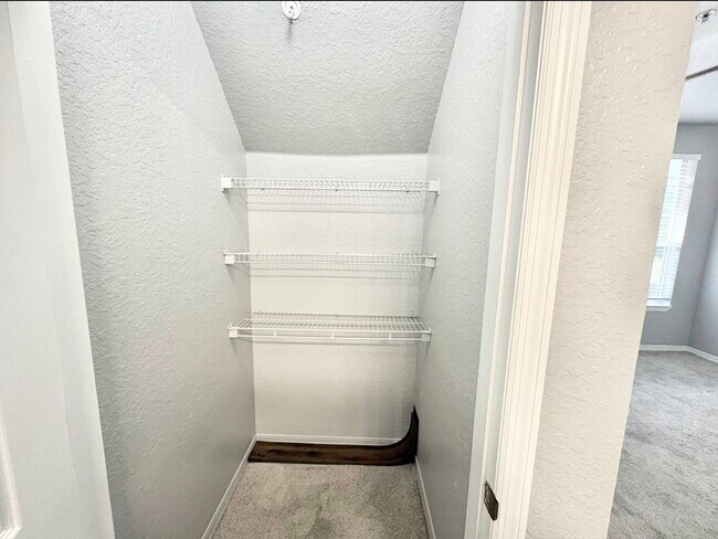 Foto del edificio - 819 Grand Regency Pointe