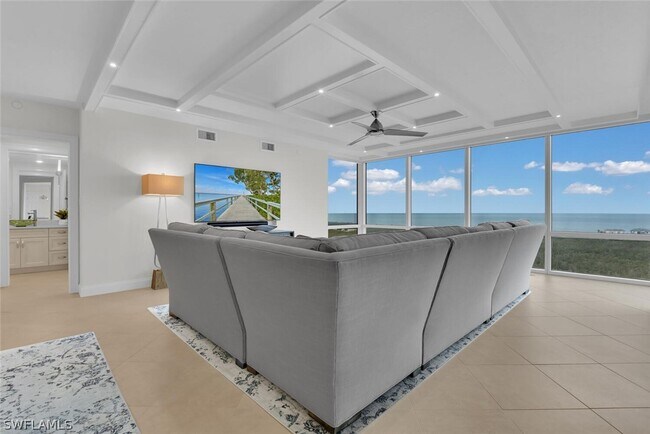 Foto del edificio - 7515 Pelican Bay Blvd