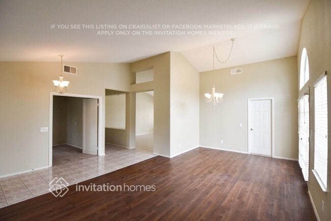 Building Photo - 10025 Miracanto Way