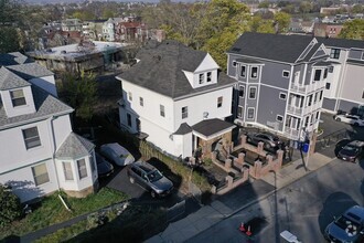 Building Photo - 53 Georgia St