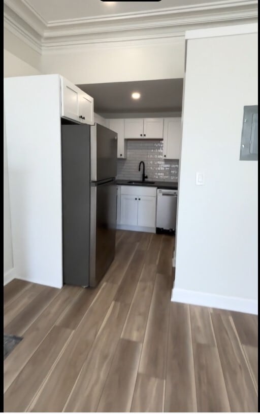 Building Photo - 441 State St