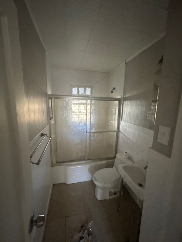 Building Photo - 419 Valley St