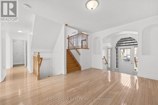 Photo du bâtiment - 5554 Churchill Meadows Blvd