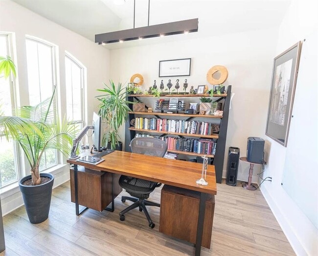 Foto del edificio - 2517 Caddo Canoe Dr