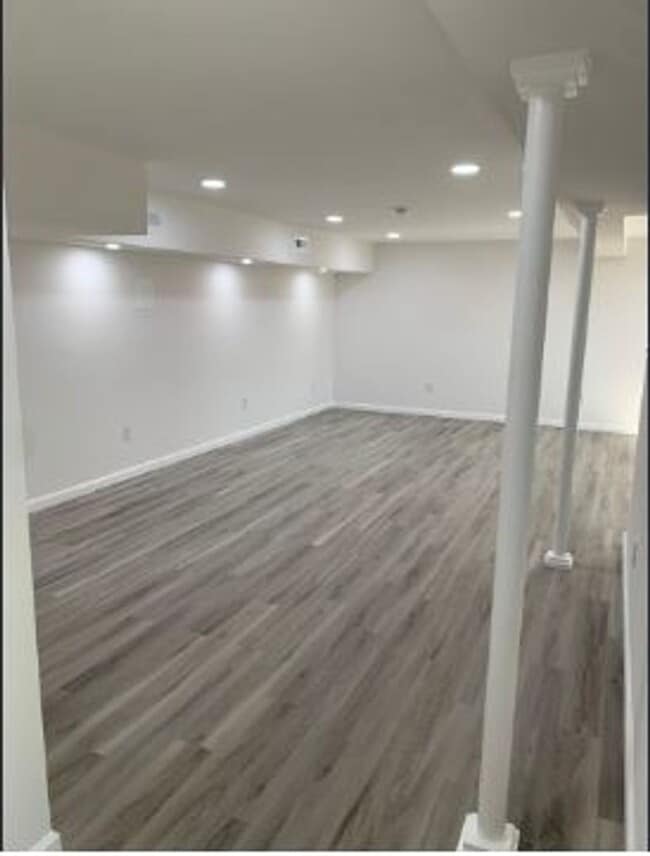 Building Photo - 1722 Foxborough Cir
