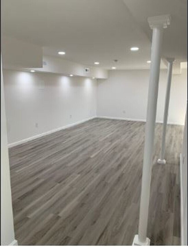 Foto del edificio - 1722 Foxborough Cir