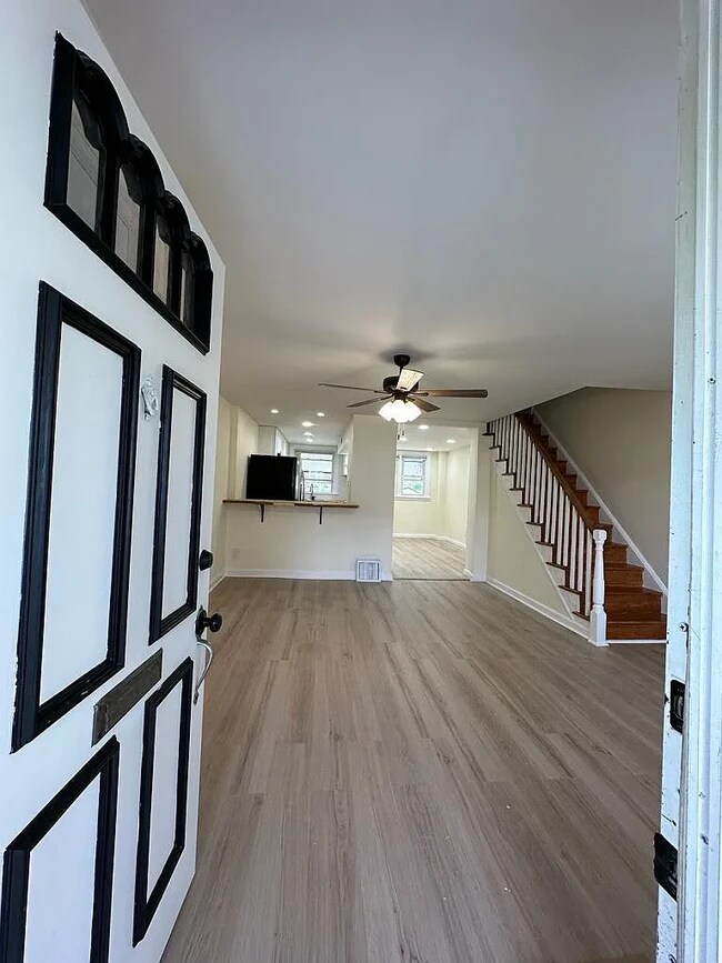 Foto del edificio - 8014 Williams Ave