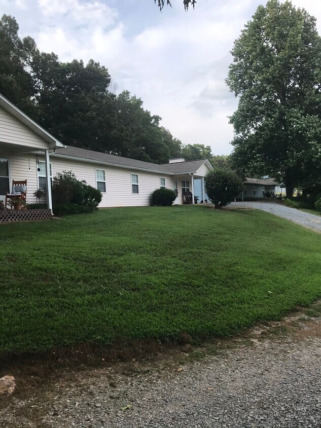 Primary Photo - 145 Knight Rd