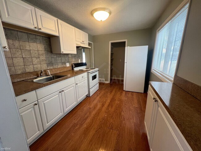 Foto del edificio - 3 br, 1 bath House - 21586 Poinciana St