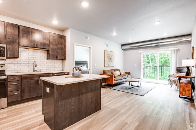 Mille Lacs - 2 Bed / 2 Bath - Flats at Neill Park