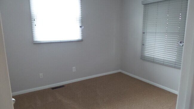 Foto del edificio - 433 S Kimball St