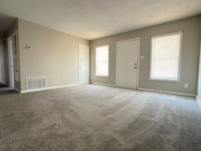 Foto del edificio - 1741 Ricardo St