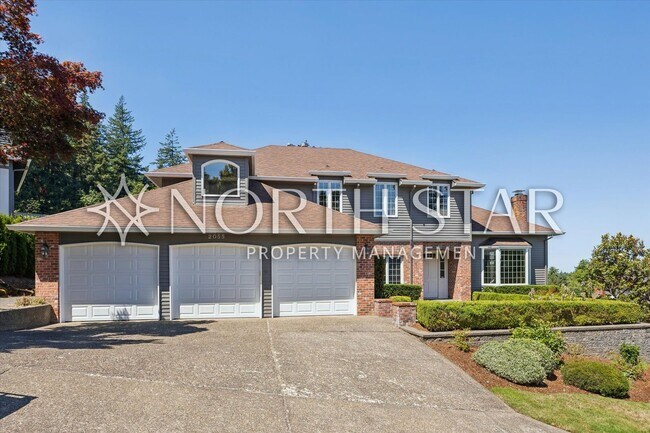 Building Photo - Elegant Corner-Lot Living Near Lakeridge High School