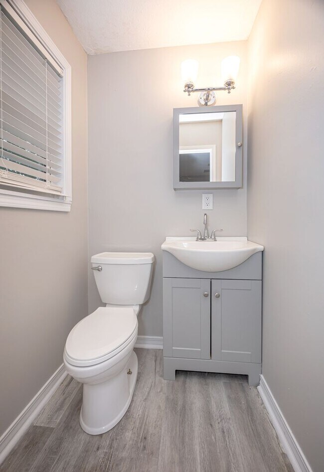 Foto del edificio - Charming Home in the Heart of Ocean Springs!