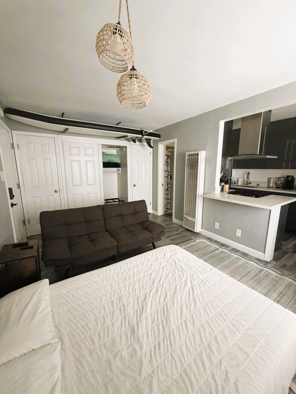 Building Photo - 5007 E Ocean Blvd