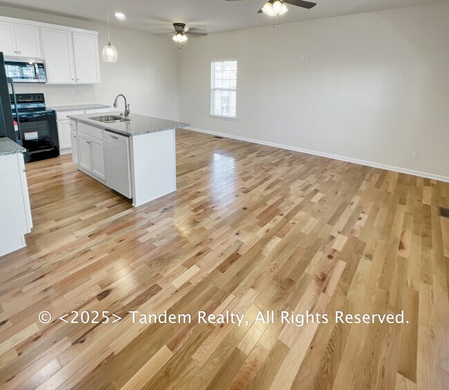 Foto del edificio - 738 Alloway St