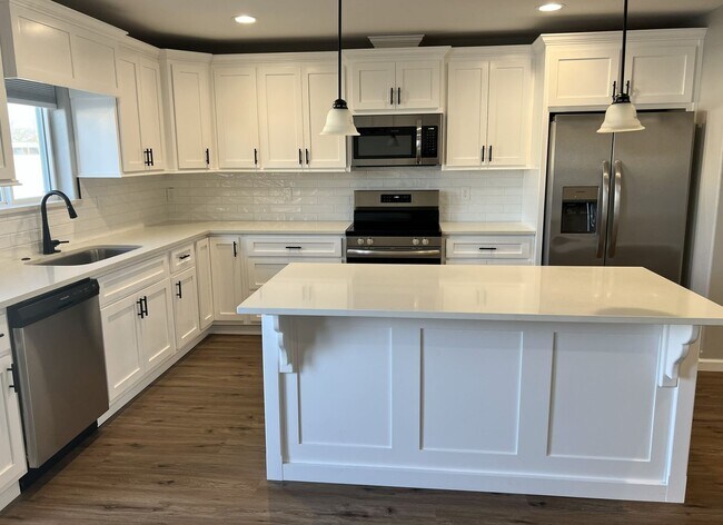 Foto del edificio - 107 Grant Dr