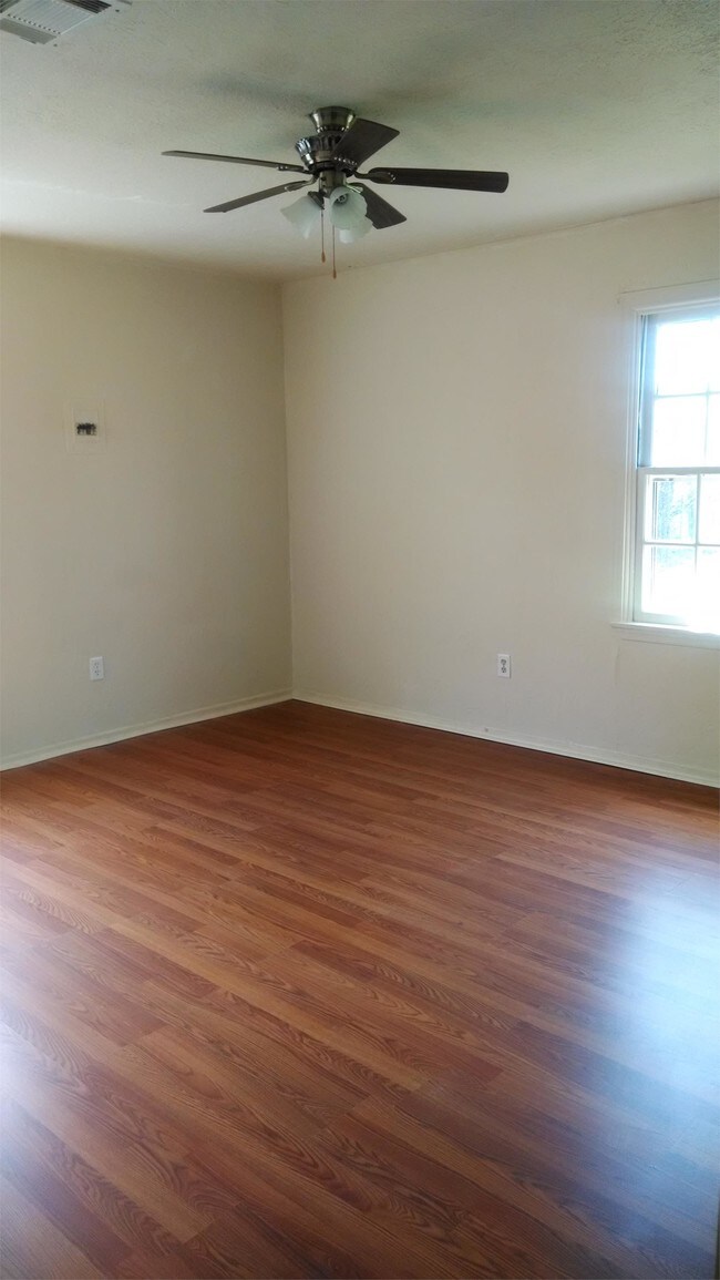 Foto del edificio - 2222 NW 26th St