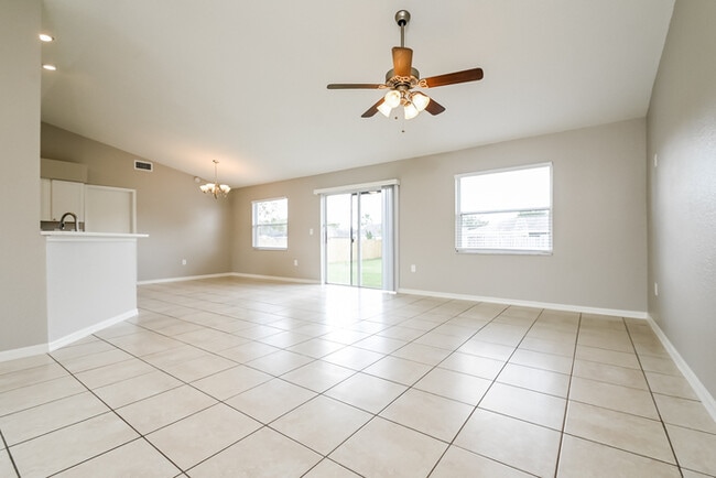 Building Photo - 6621 Shepherd Oaks Pass